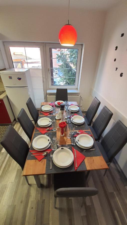 Apartma4Us Maribor Bagian luar foto