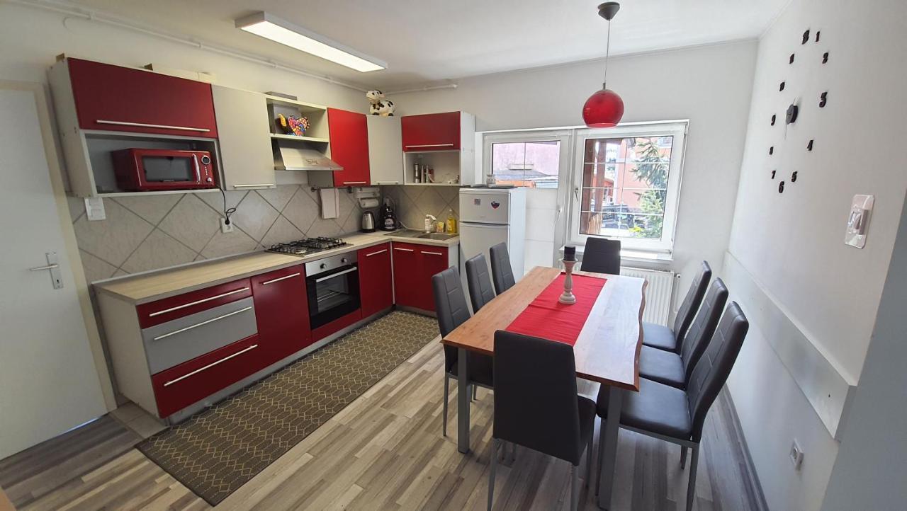 Apartma4Us Maribor Bagian luar foto